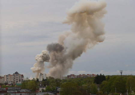 Ракетний удар по Чернігову: з 28 пошкоджених будинків, з одного двоповерхового, відселили мешканців