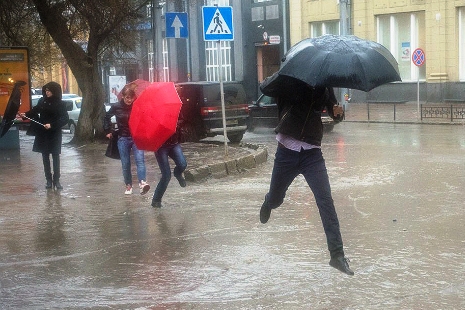 На Чернігівщині знову оголосили штормове попередження