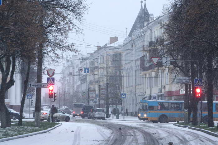 Состояние уборки города от снега можно считать хорошим - Атрошенко