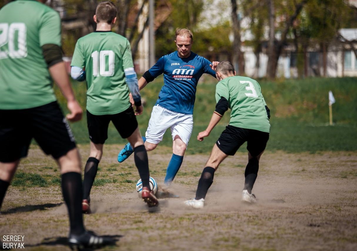 Дворовый футбол — самый популярный вид спорта среди черниговцев