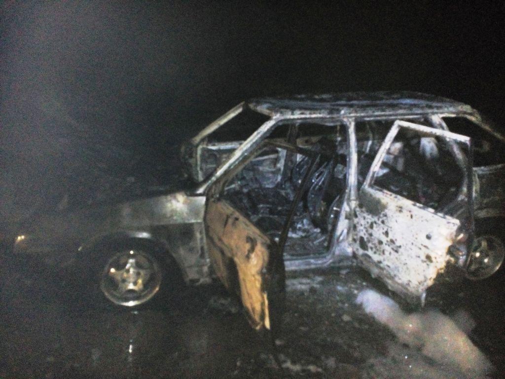 На Чернігівщині під час руху загорілася автівка