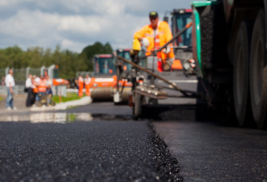 На Черниговщине в связи с ремонтом дорожного покрытия будет временно ограничено движение транспорта