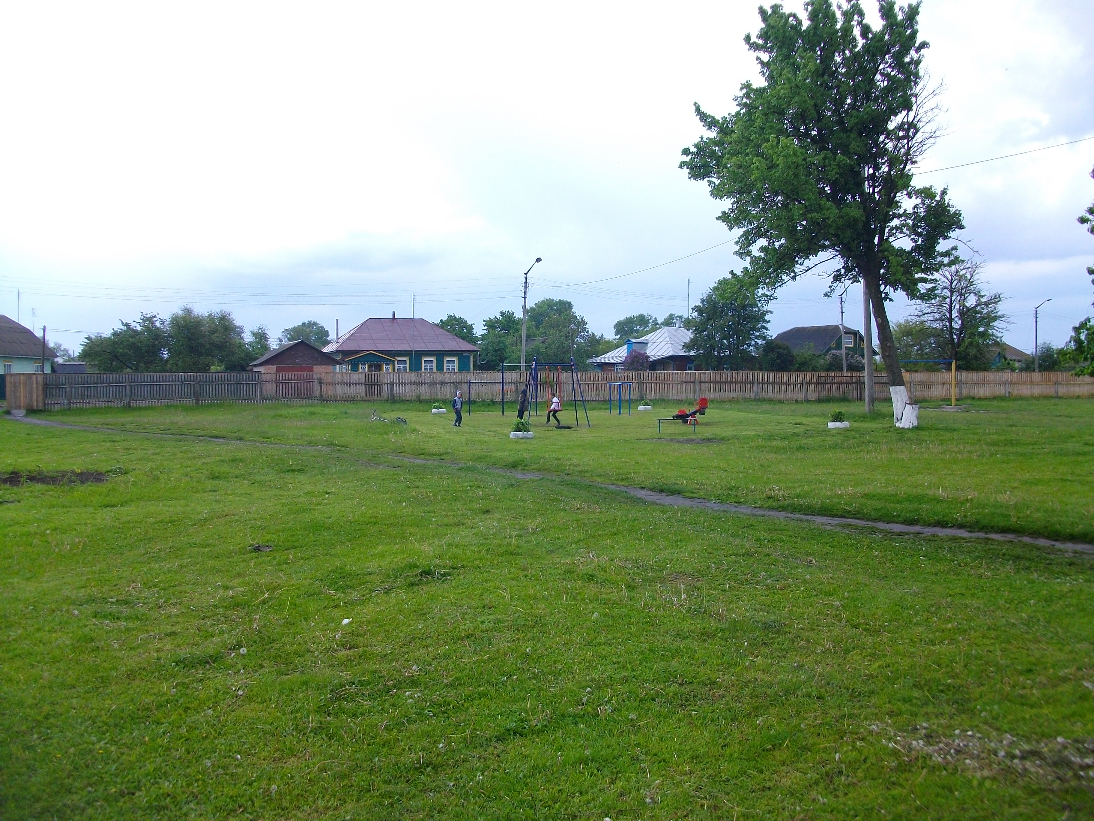 В Березне благодаря черниговским «батькивщиновцам» появился новый детский площадка