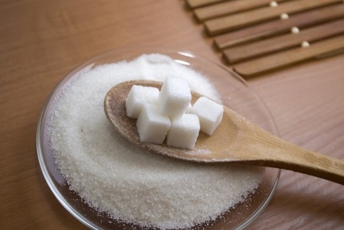«Золотая консервация»: сахар снова дорожает 