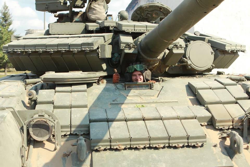 На Гончарівському полігоні триває «танковий бій». ФОТОрепортаж