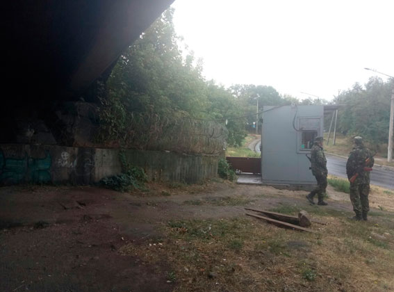 Бойцы роты спецназначения "Чернигов" подверглись нападению в Мариуполе