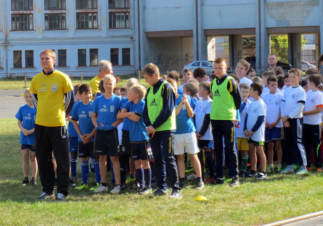 В Чернигове прошел детский футбольный фестиваль