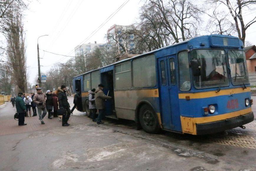 Черниговский троллейбус возил мертвого пенсионера