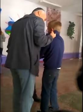 У мережі з’явилося відео, як вчитель чернігівської школи підняв руку на учня