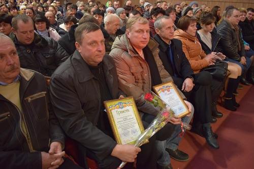 На Чернігівщині працівники сільського господарства відзначили професійне свято з «Лісапєтним батальйоном»