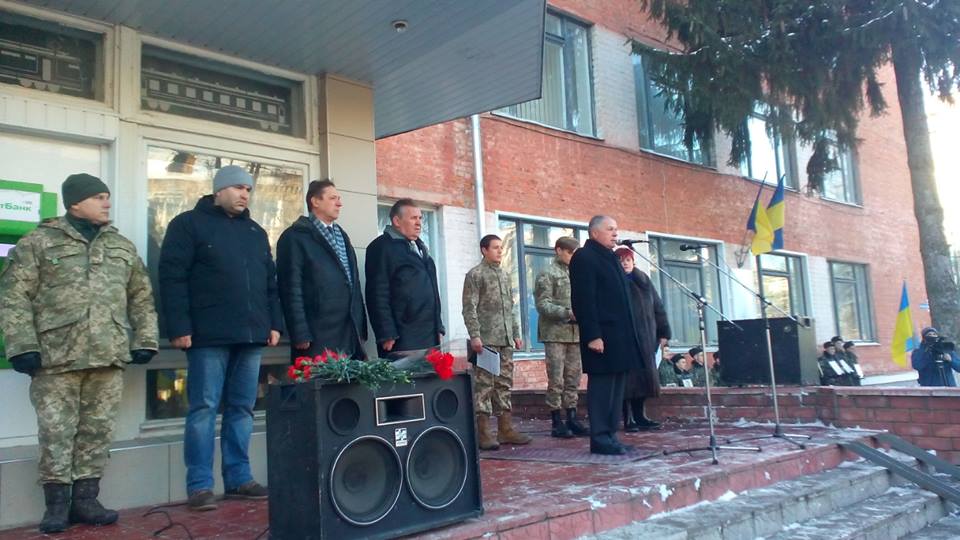 Пам'ять 9-ти загиблих героїв вшанували у Чернігові. ФОТО