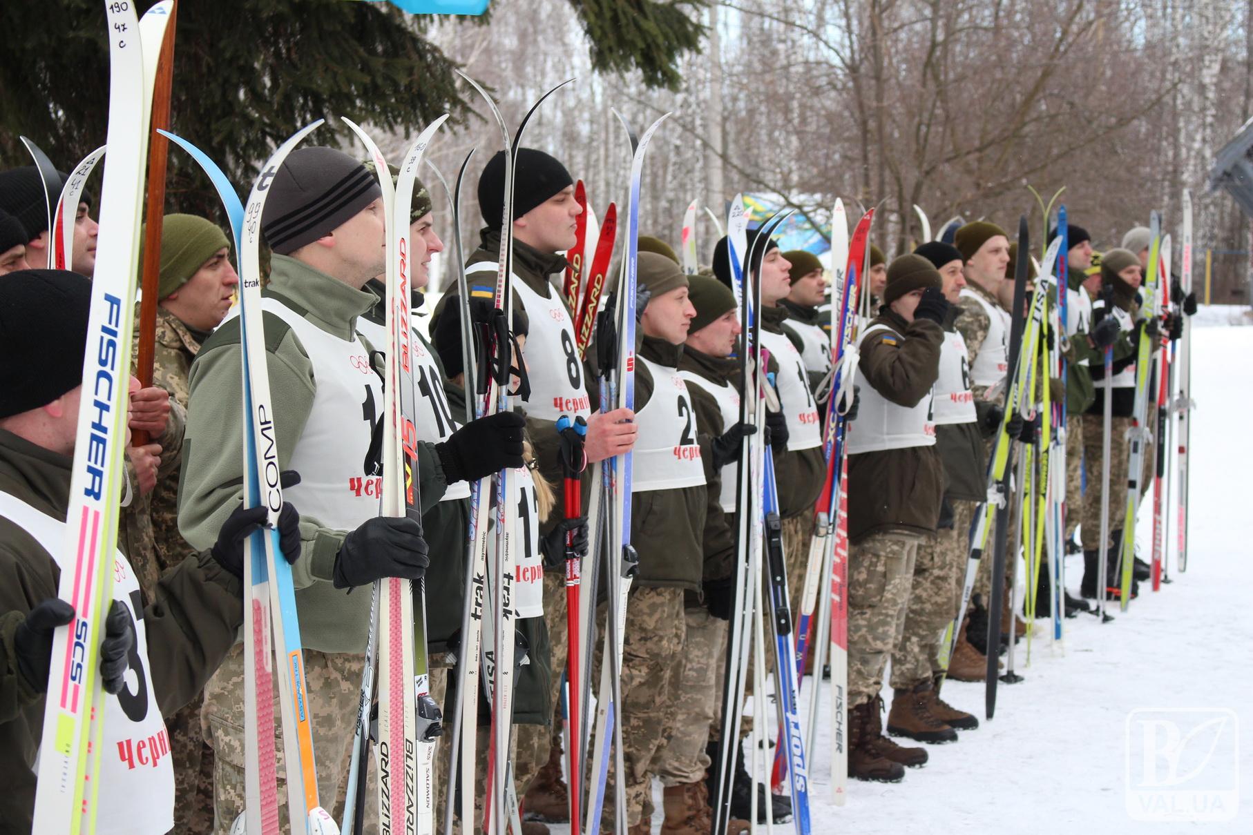 Между АТОшниками и военными состоялись лыжные соревнования. ФОТО