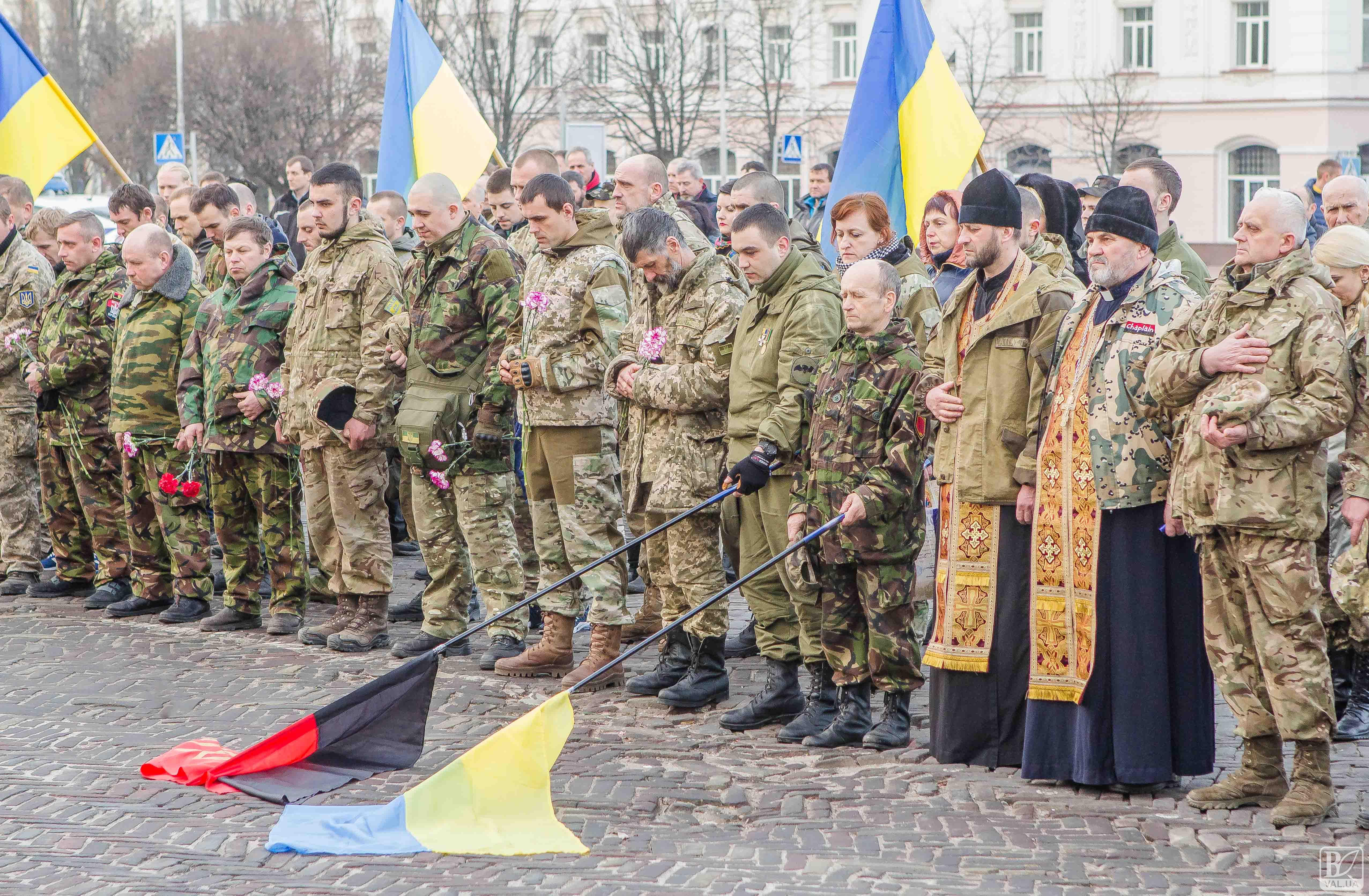 День Добровольця у Чернігові відзначили  на Всеукраїнському рівні - ФОТО