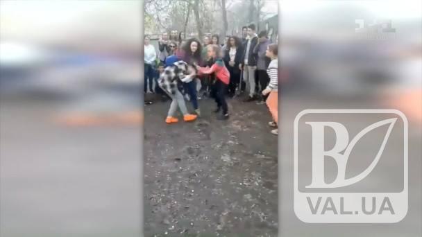 Черниговская прокуратура займется учителями и родителями агрессивных девушек-подростков