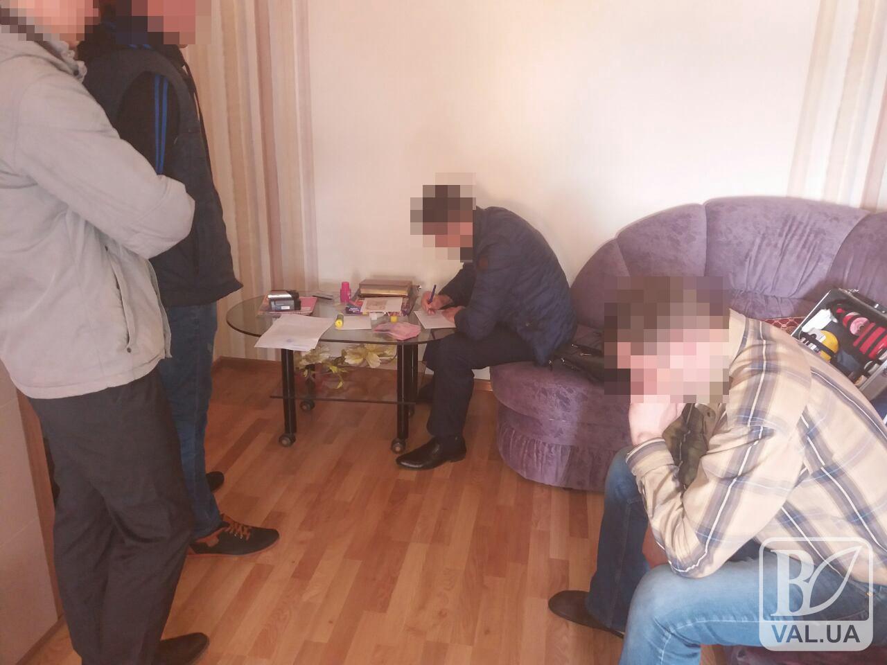 На Чернігівщині затримали на хабарі інспектора митниці