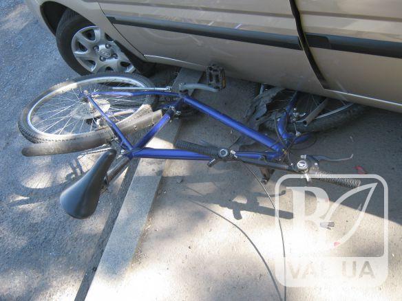 На Черниговщине велосипедист из-за невнимательности оказался под колесами