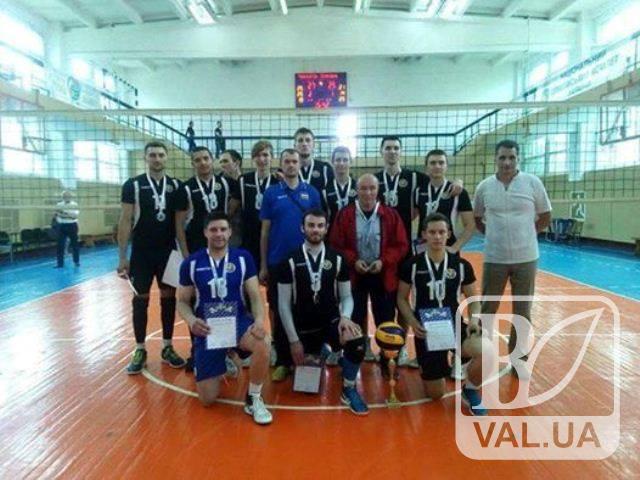 Черниговские волейболисты завоевали первенство в Украине