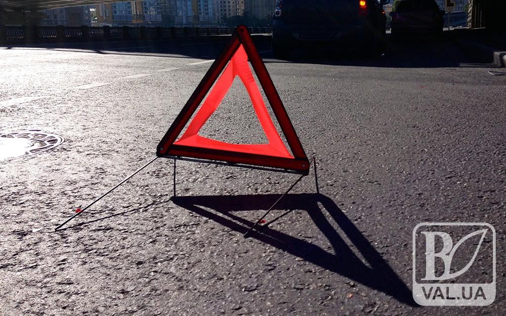 На Черниговщине в результате лобового столкновения автобуса и мотоцикла, несовершеннолетний получил тяжкие телесные повреждения