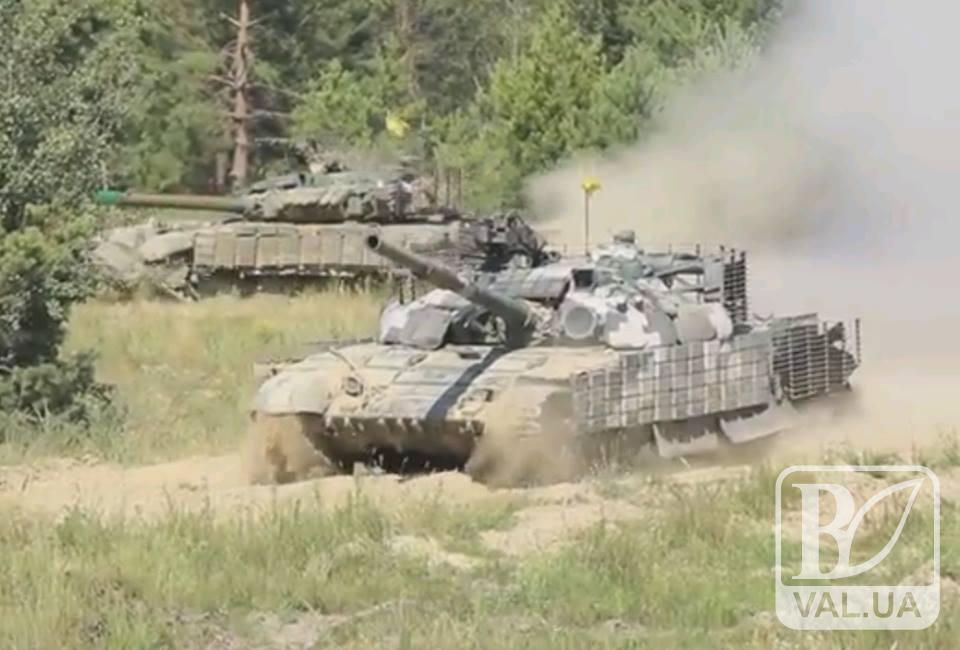 На Черниговщине завершились зрелищные соревнования танкистов. ВИДЕО 