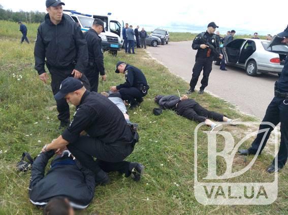 Черниговские полицейские на День Независимости задержали дерзких автоугонщиков