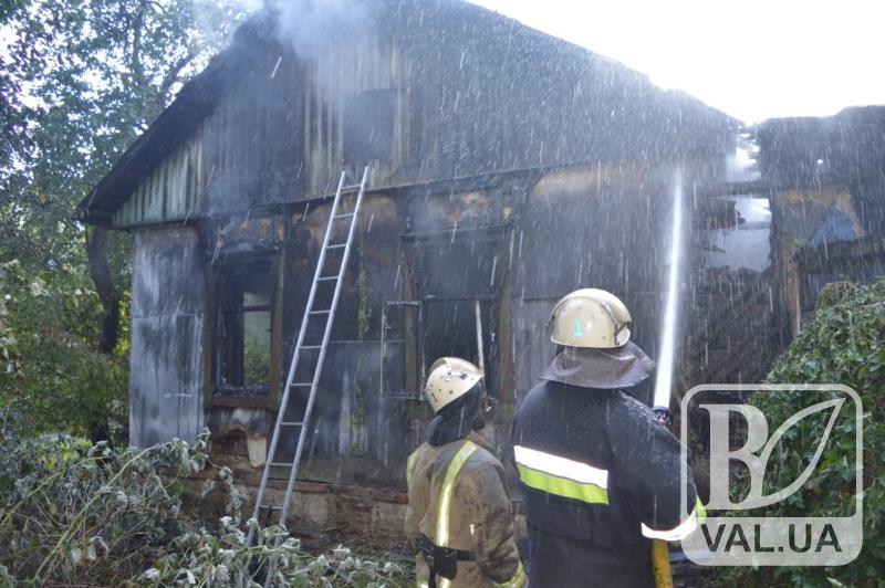 В Чернигове сгорел заброшенный дом