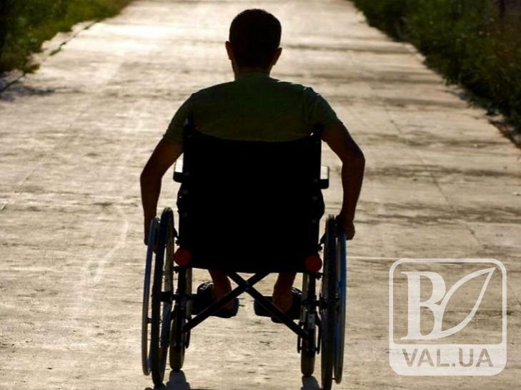 На Чернігівщині квадроцикл збив інваліда у візку