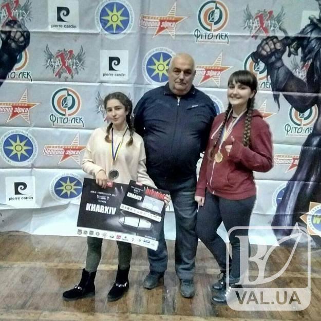 Юні спортсменки з Чернігівщини зайняли призові місця з панкратіону