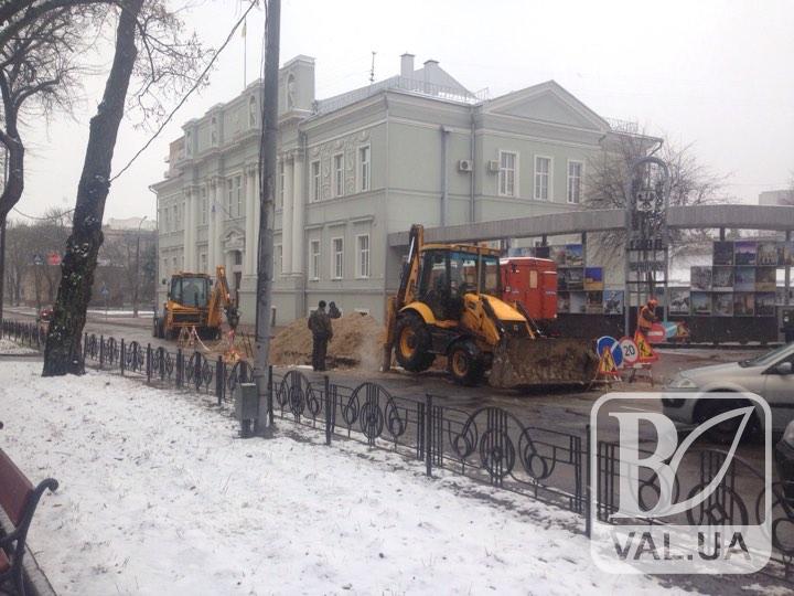 В Чернигове здание городского совета второй день остается без воды