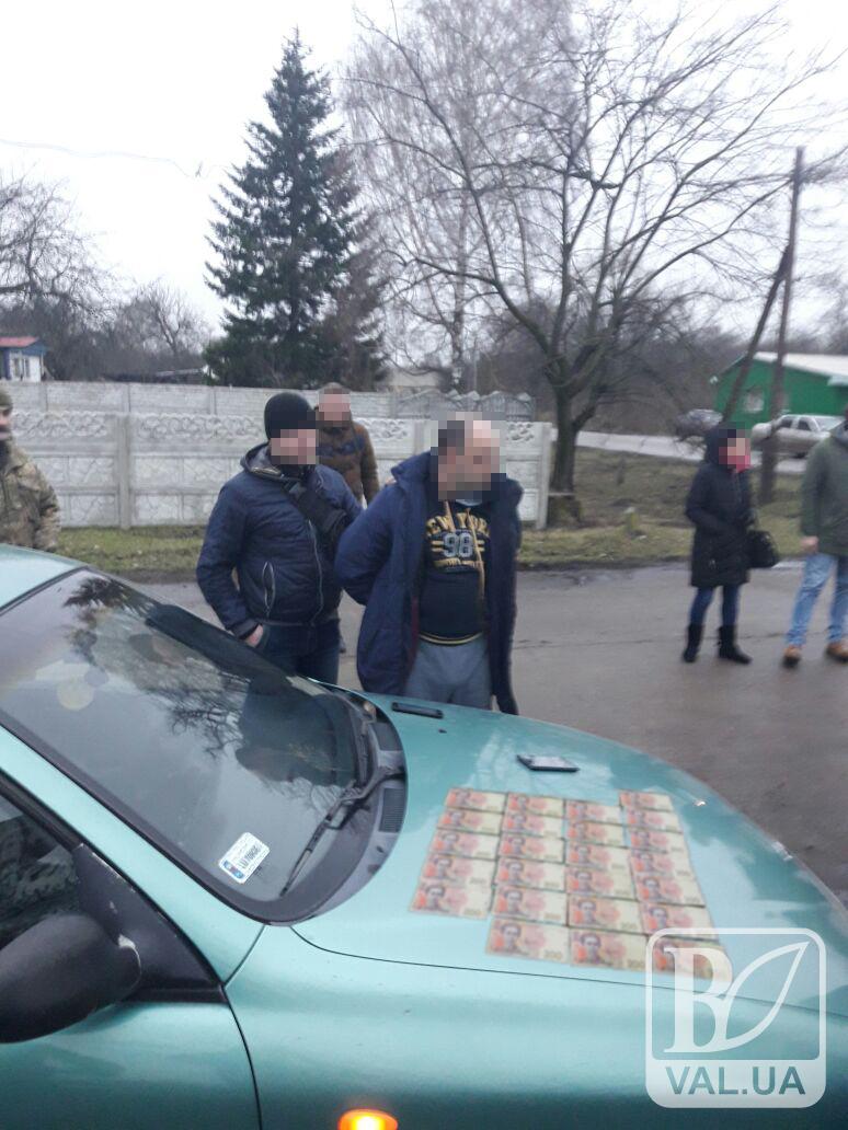 На Чернігівщині СБУ викрила на хабарі двох співробітників поліції 