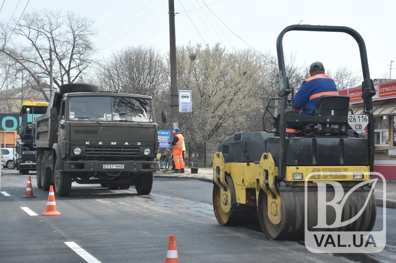 Цьогоріч на поточний ремонт доріг у Чернігові виділили 115 мільйонів гривень
