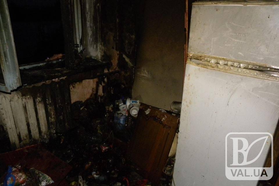 На Чернігівщині через залишену без нагляду на плиті їжу загорілась кухня. ФОТО
