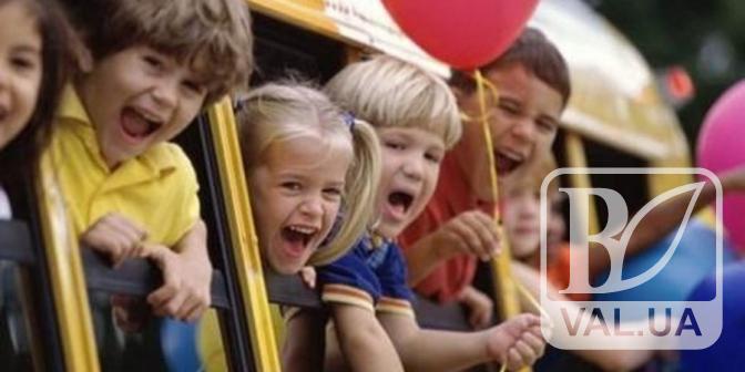 Чернігівські школярі їздитимуть у тролейбусах за 2 гривні незалежно від сезону