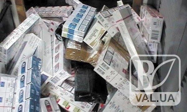 У Чернігові чоловік викрав 60 блоків цигарок
