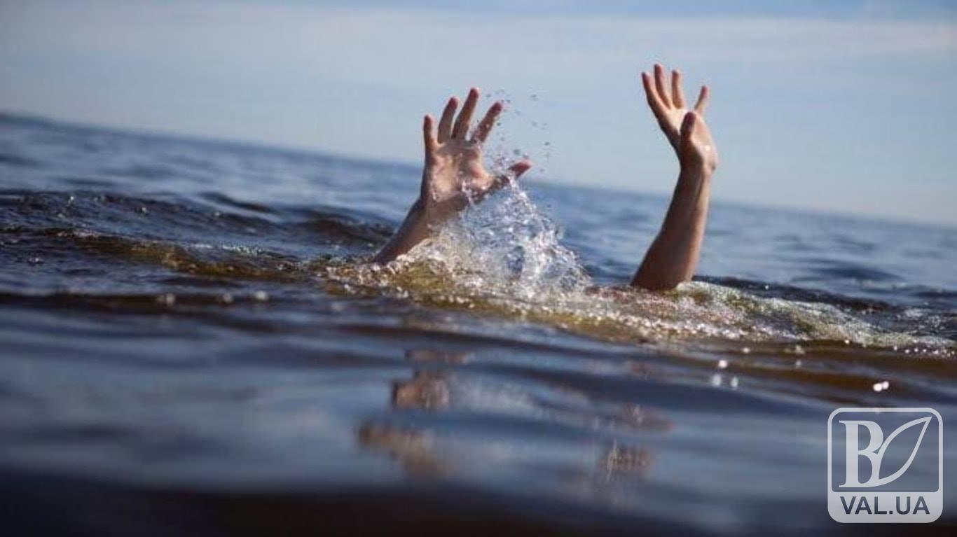 У Чернігівському районі, у ставку, потонув 32-річний чоловік