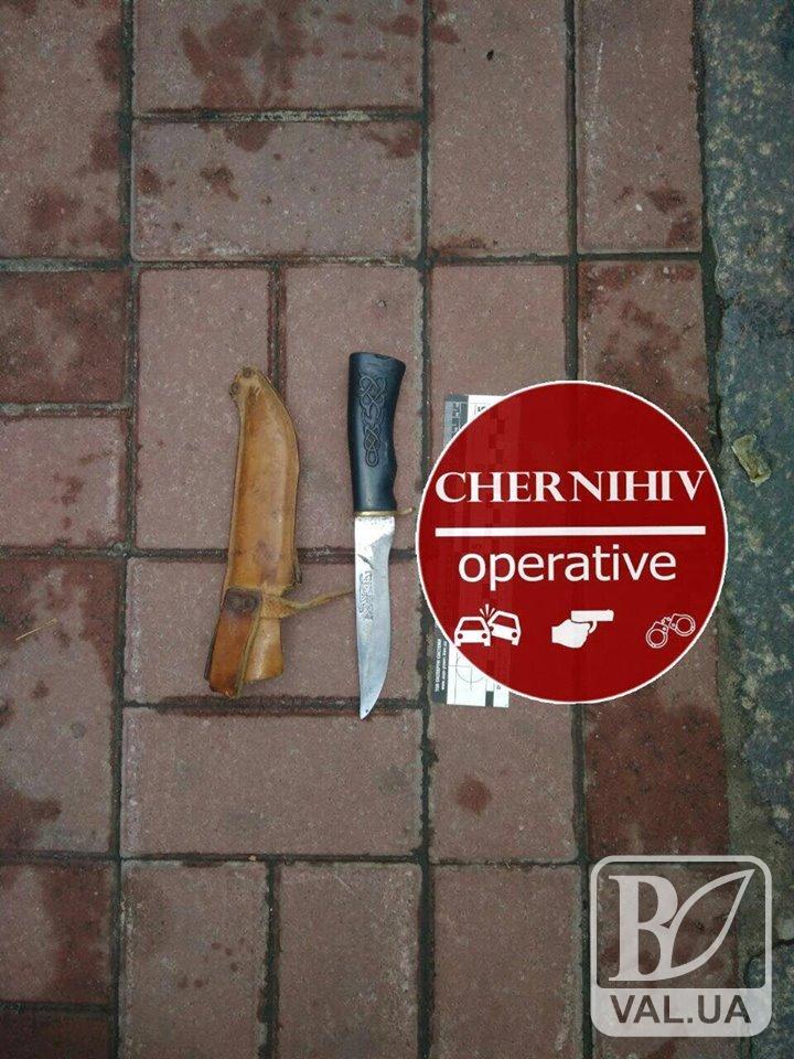 У Чернігові п’яний водій погрожував патрульним ножем