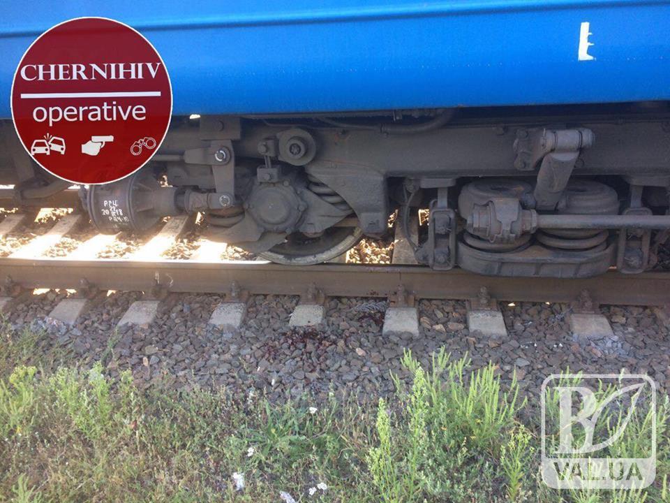 У Чернігові 34-річного чоловіка збив потяг. ФОТО