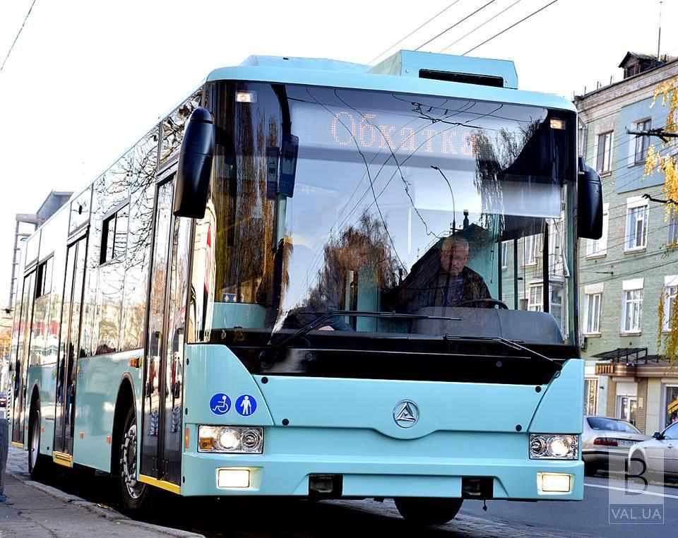 Через несколько дней на городские маршруты выедут еще два новых троллейбуса. ФОТО