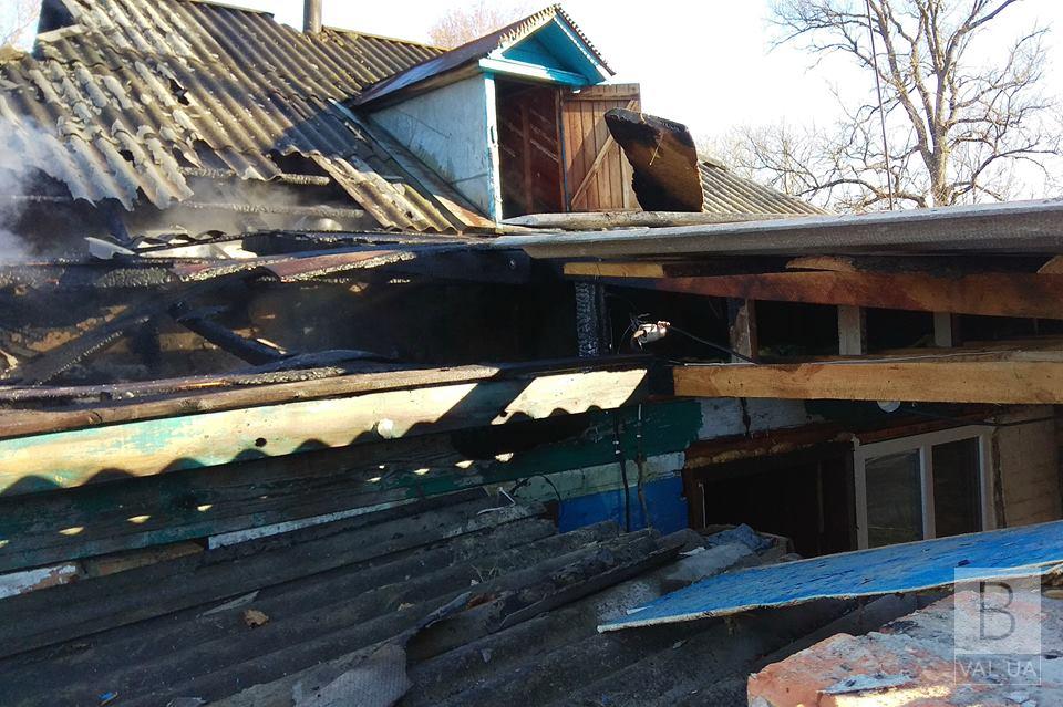 На Чернігівщині жінка ледь не згоріла у власному помешканні