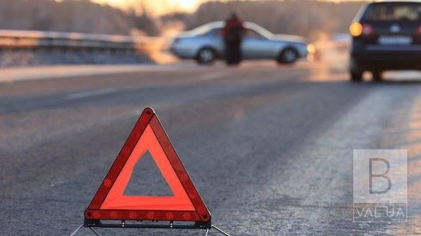 Розшукують водія, який збив пішохода у Новоселівці та втік