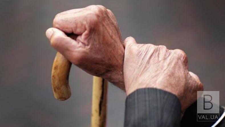 «Інтернетники» обікрали помешкання 82-річного чернігівця
