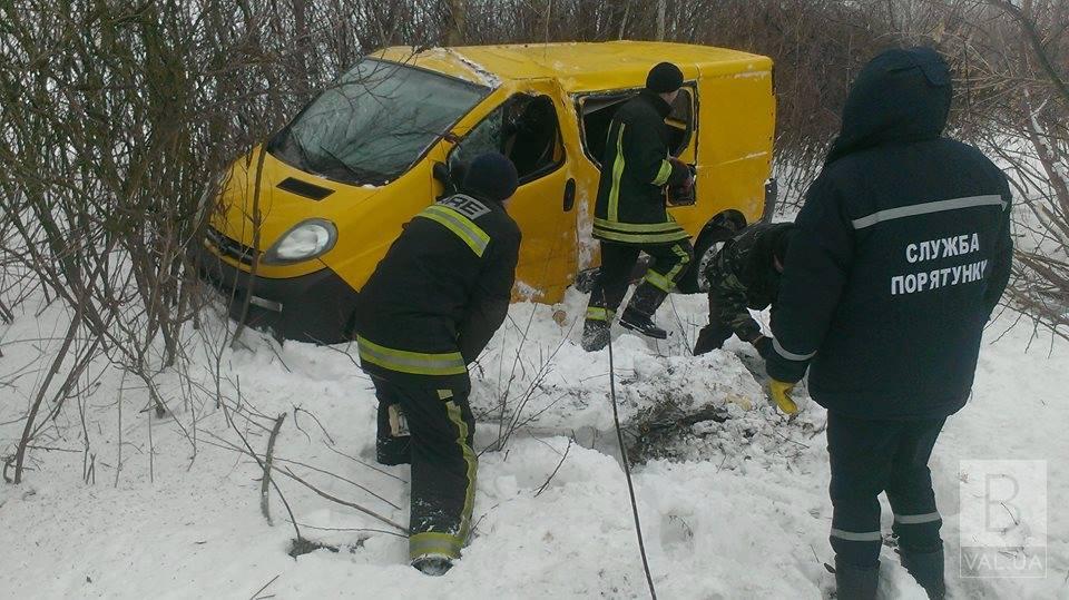 На Черниговщине водитель «Opel-Vivaro» не справился с управлением и вылетел в кювет. ФОТО