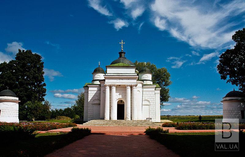 Невідома Чернігівщина: Георгіївська церква біля Качанівського палацу