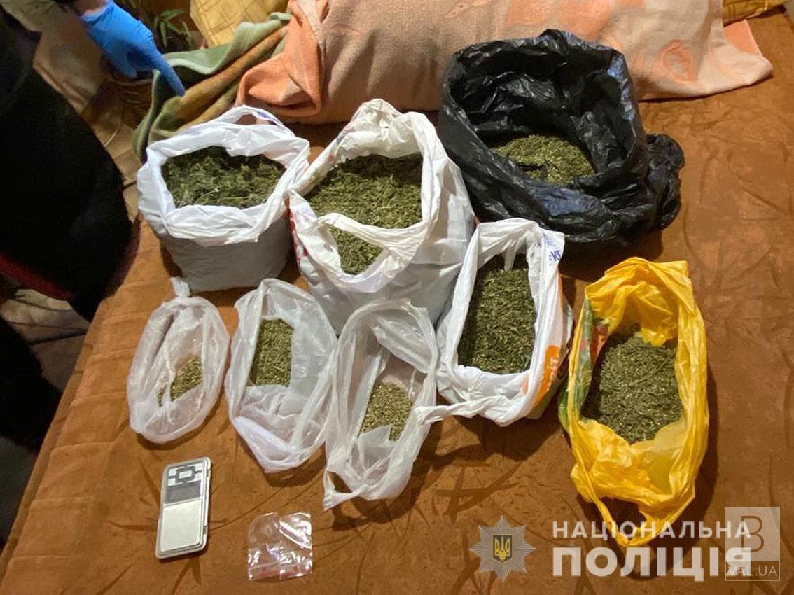 У чернігівця вилучили наркотиків на майже 200 тисяч гривень. ФОТО