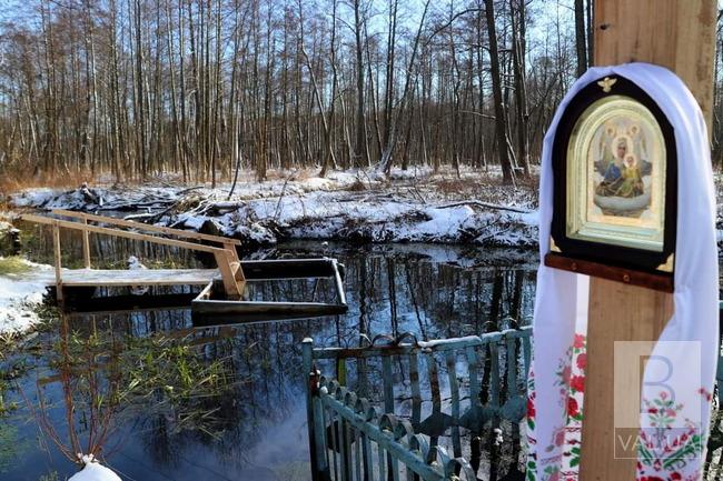 На Чернігівщині облаштовують криницю з цілющою водою. ФОТО