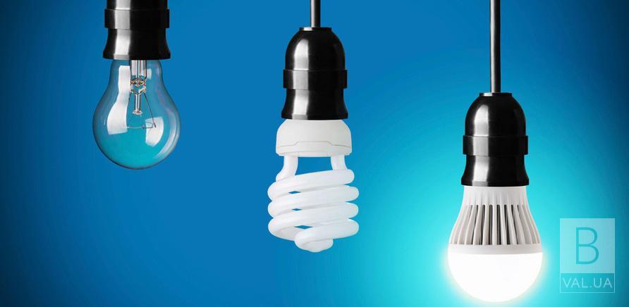 Пенсіонери можуть отримати по 5 світлодіодних ламп у відділеннях «Укрпошти»