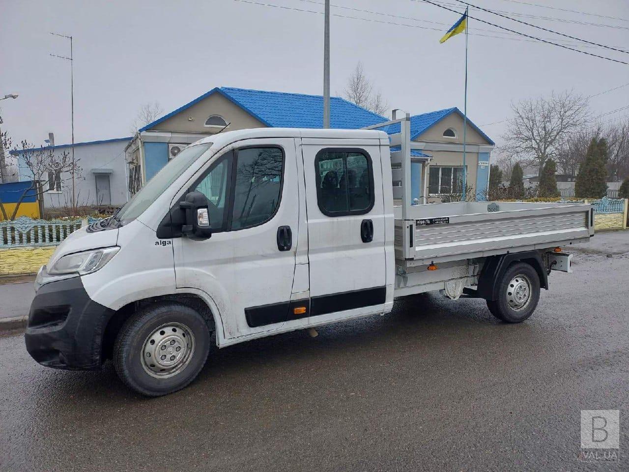 Кіптівська та Новобасанська ТГ отримали вантажні авто