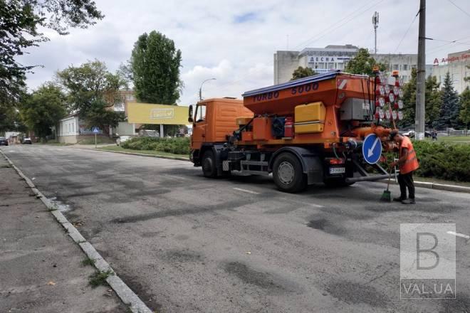 Дороги на 277 вулицях та провулках у Чернігові потребують поточного ремонту у 2024 році: повний перелік
