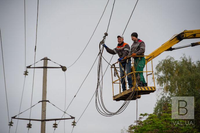 На Чернігівщині через негоду без електрики залишилися жителі 30 населених пунктів