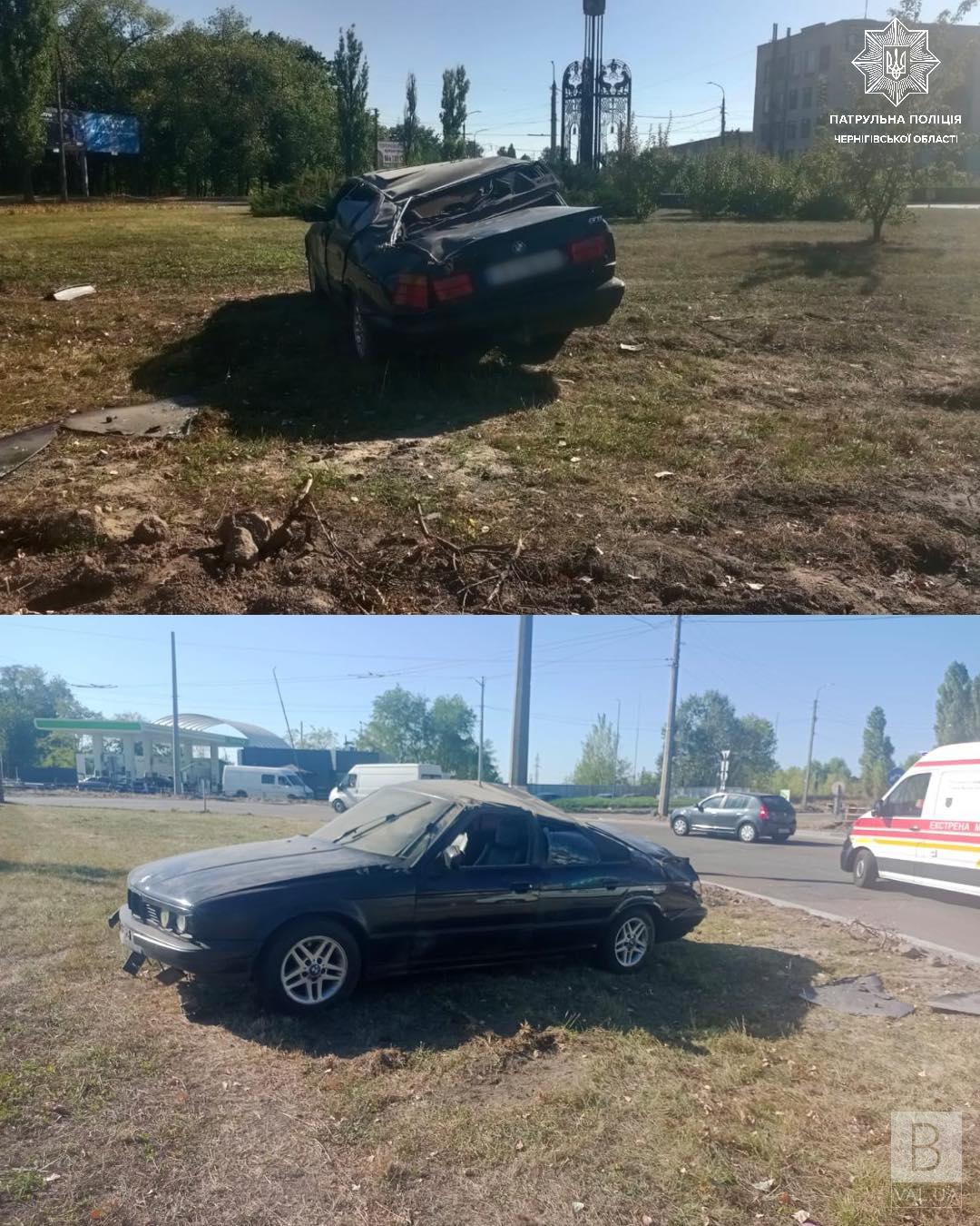 У Чернігові на Мазепи водій вчинив ДТП, залишив машину та втік з місця пригоди