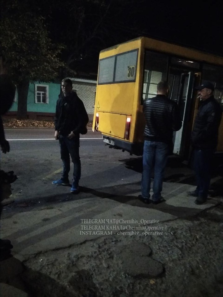 ДТП біля Болдинки: п’яний таксист «врізався» у маршрутку. ФОТОфакт